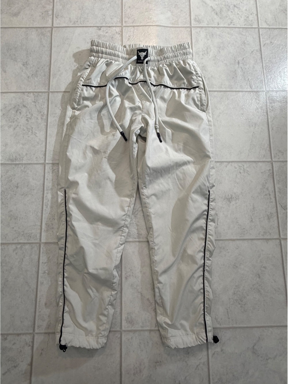 Under Armour light gray jogger pants
